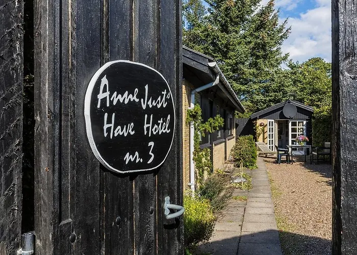 Anne Just'S Havehotel